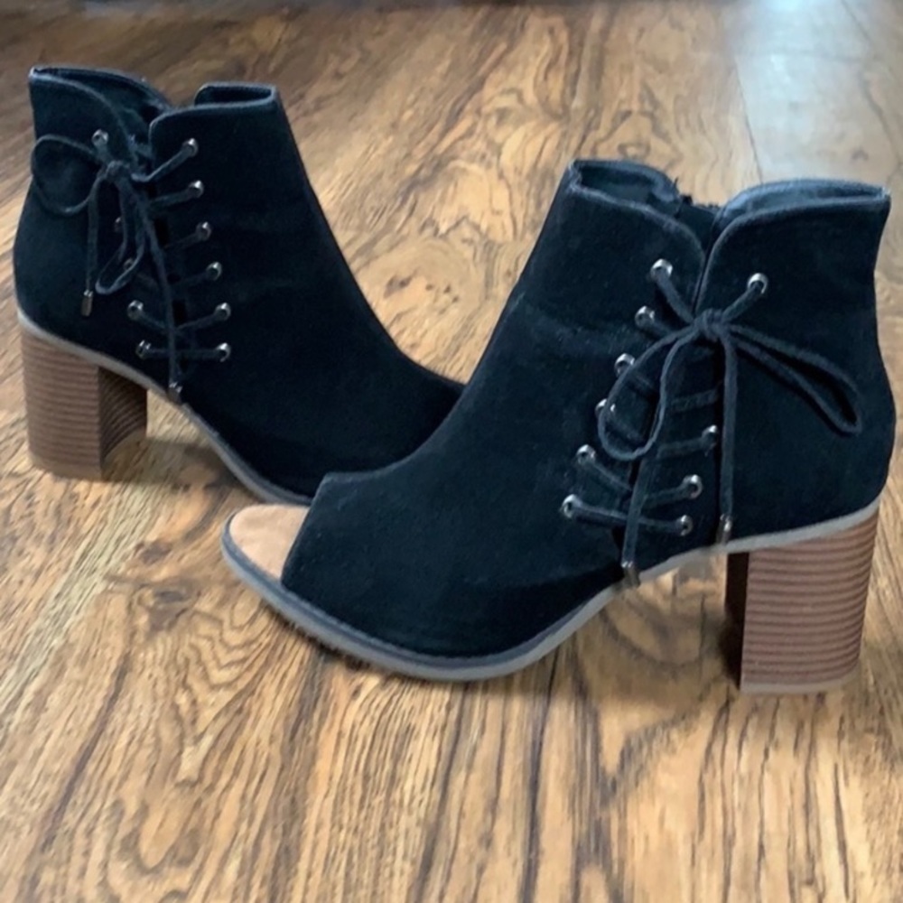 Peep Toe Lace Up Boot - Black